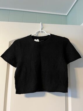 Olivaceous Black Crew Neck Cropped Sweater